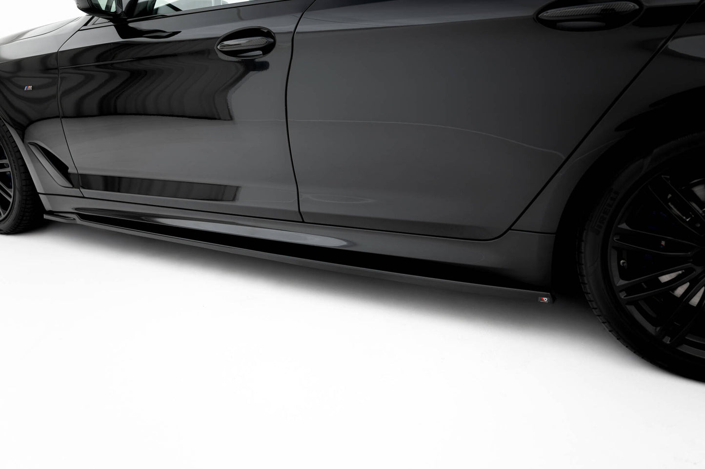 Zestaw Splitterów Maxton BMW M550i G30 Sedan