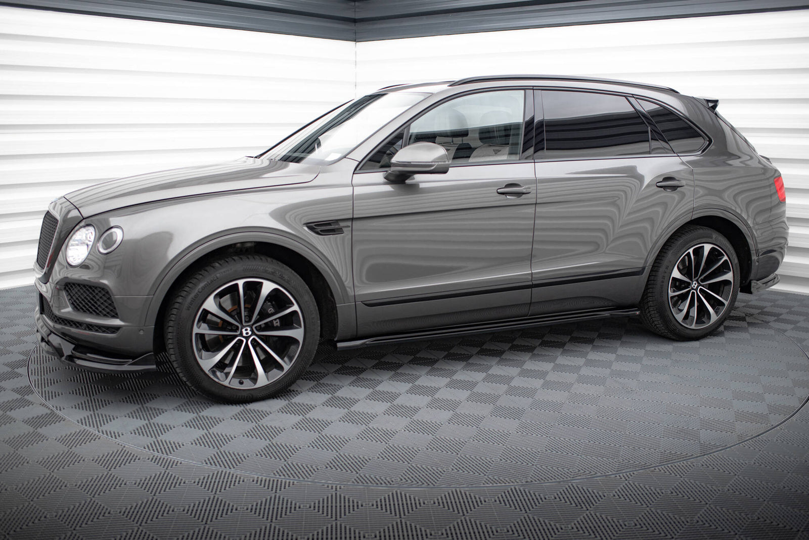 Zestaw Splitterów Maxton Design Bentley Bentayga Mk1