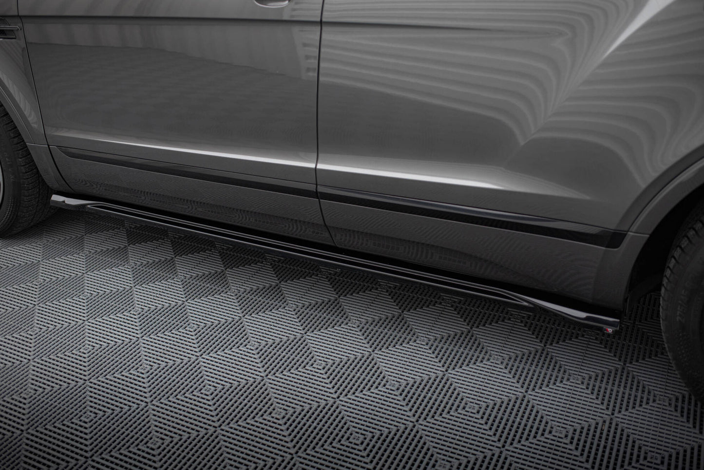 Zestaw Splitterów Maxton Design Bentley Bentayga Mk1