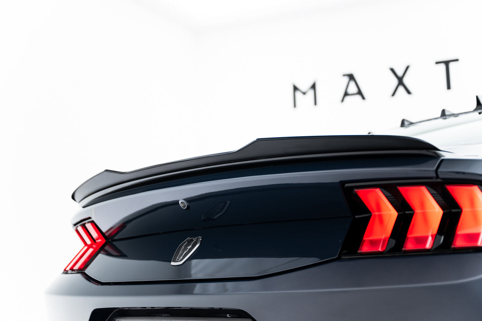 Zestaw Splitterów Maxton Design Ford Mustang Dark Horse Mk7