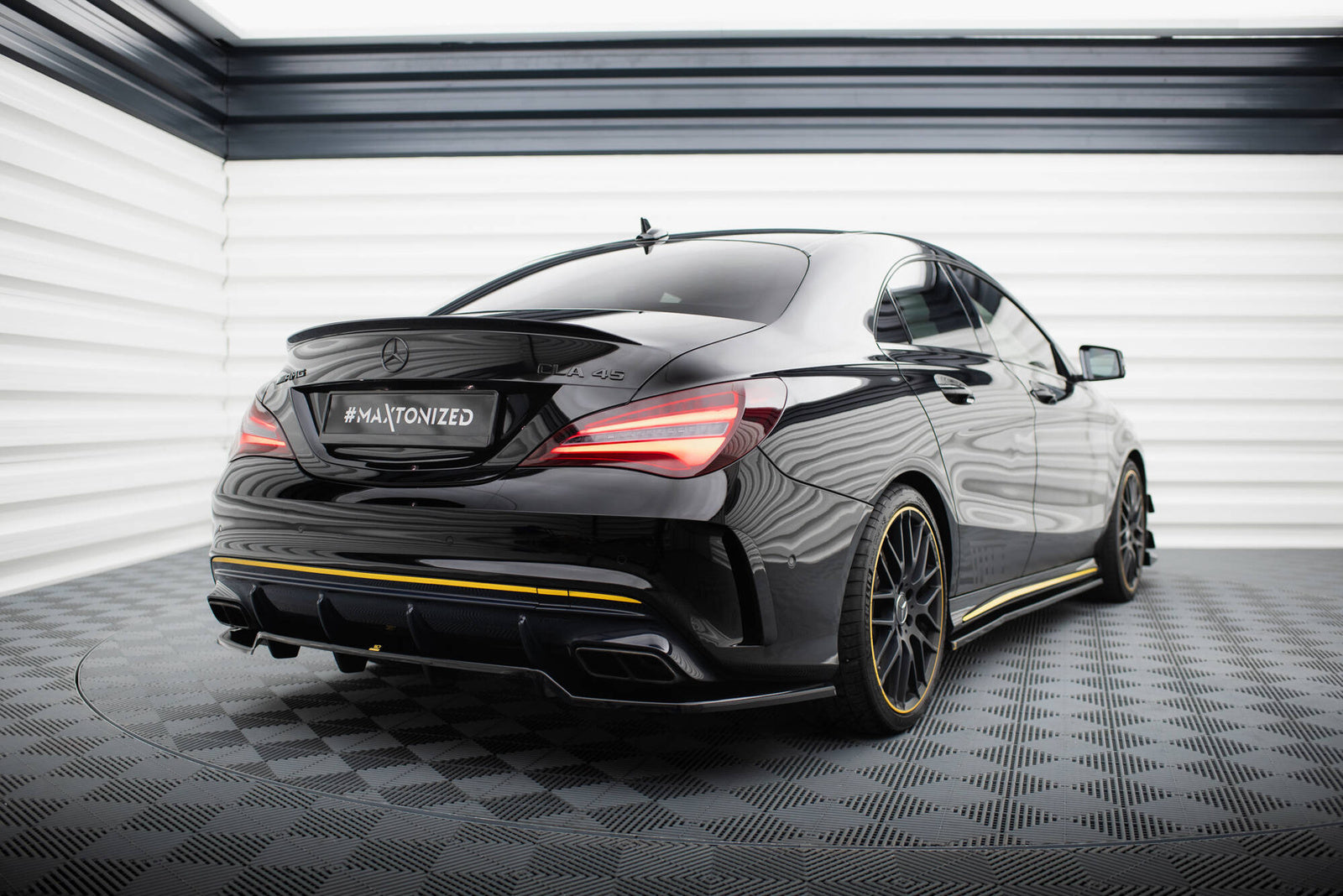 Zestaw Splitterów Mercedes CLA 45 AMG C117 Facelift Maxton