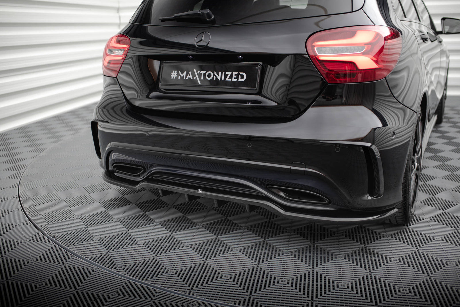 Zestaw Splitterów Maxton Mercedes A W176 AMG-Line Facelift