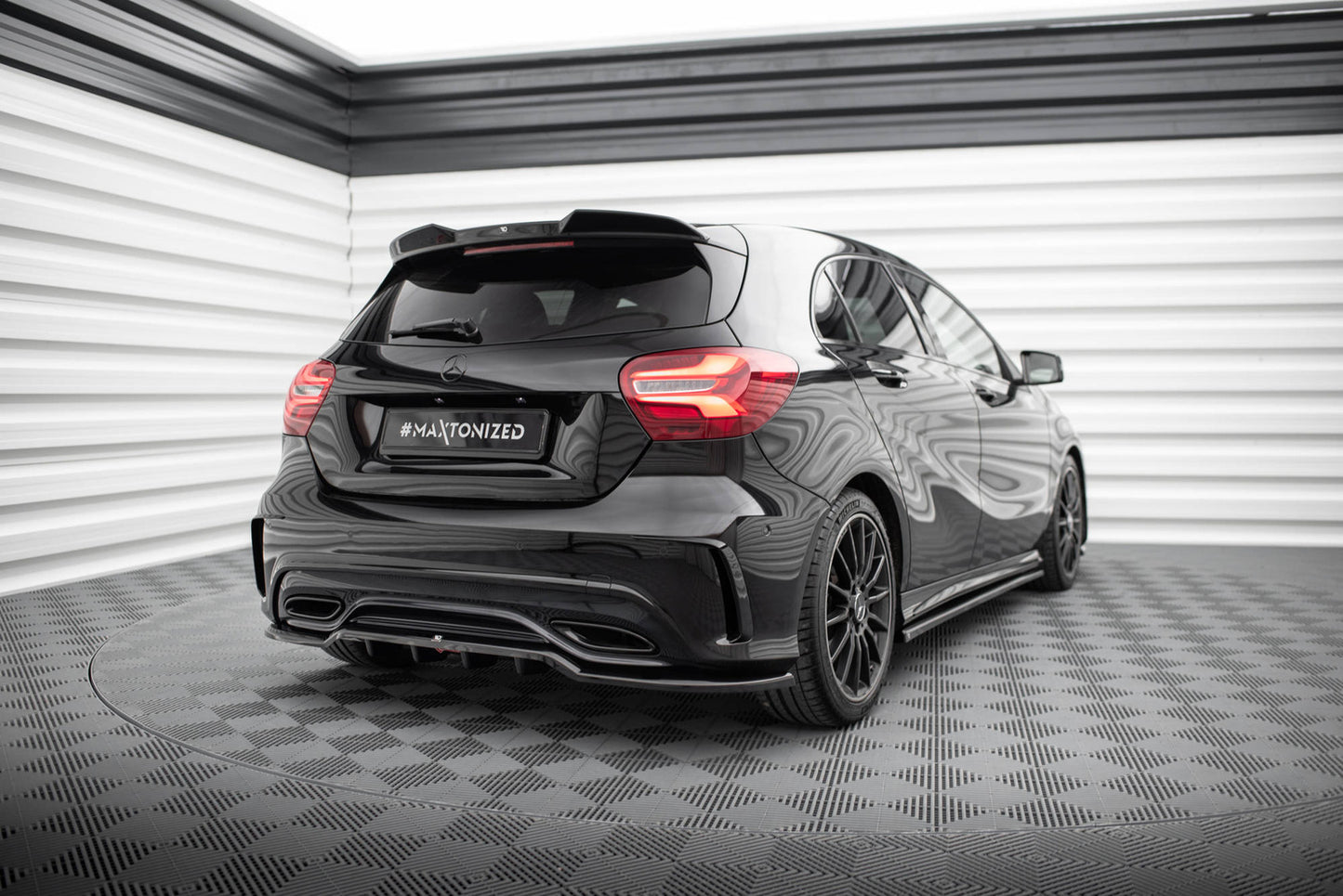 Zestaw Splitterów Maxton Mercedes A W176 AMG-Line Facelift