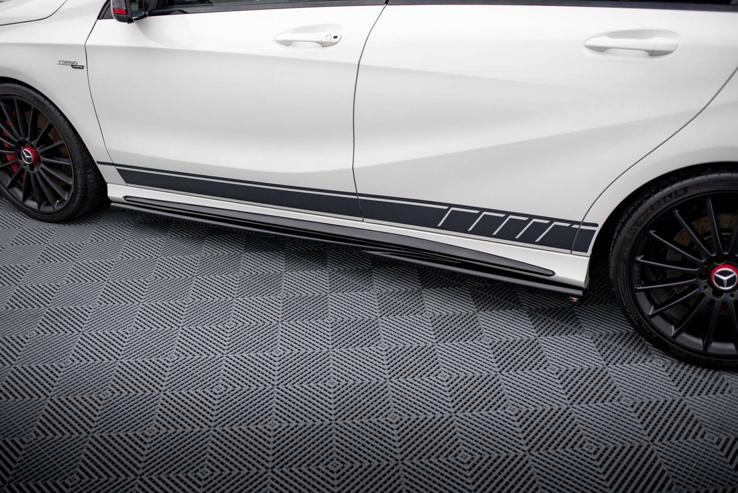 Zestaw Splitterów Maxton Mercedes A45 AMG W176