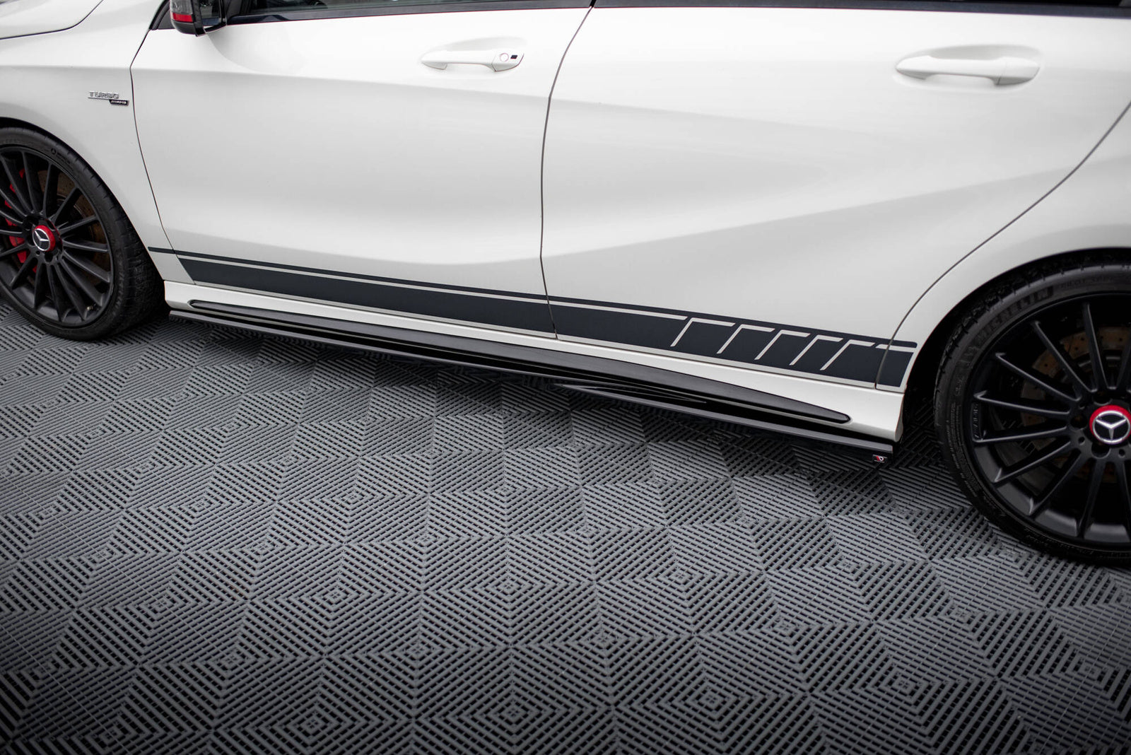 Zestaw Splitterów Maxton Mercedes A45 AMG W176