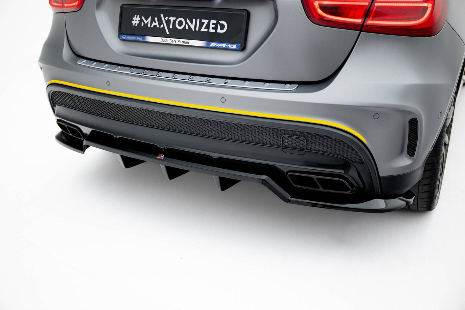 Zestaw Splitterów Maxton Mercedes GLA 45 AMG X156 Off-roader