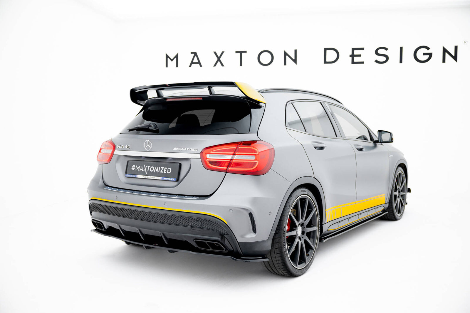 Zestaw Splitterów Maxton Mercedes GLA 45 AMG X156 Off-roader