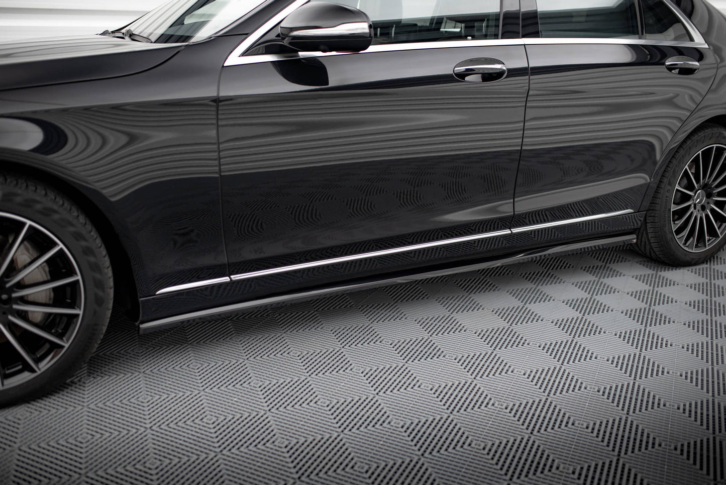 Zestaw Splitterów Maxton Design Mercedes S W222 Standard