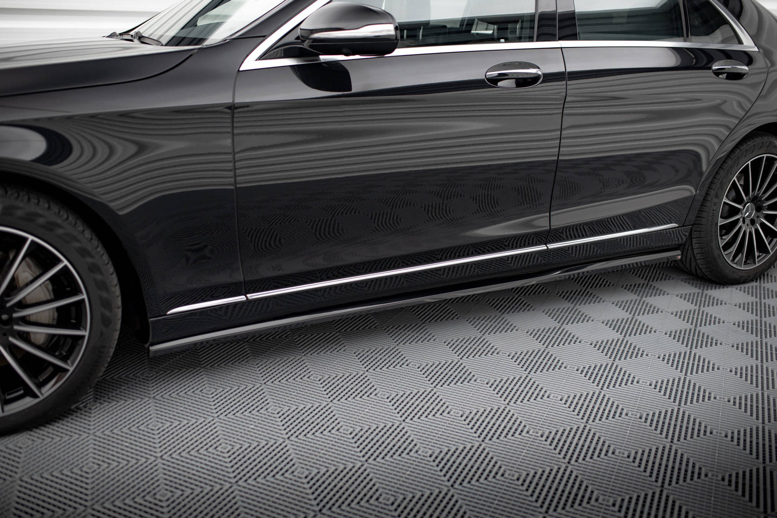 Zestaw Splitterów Maxton Design Mercedes S W222 Standard