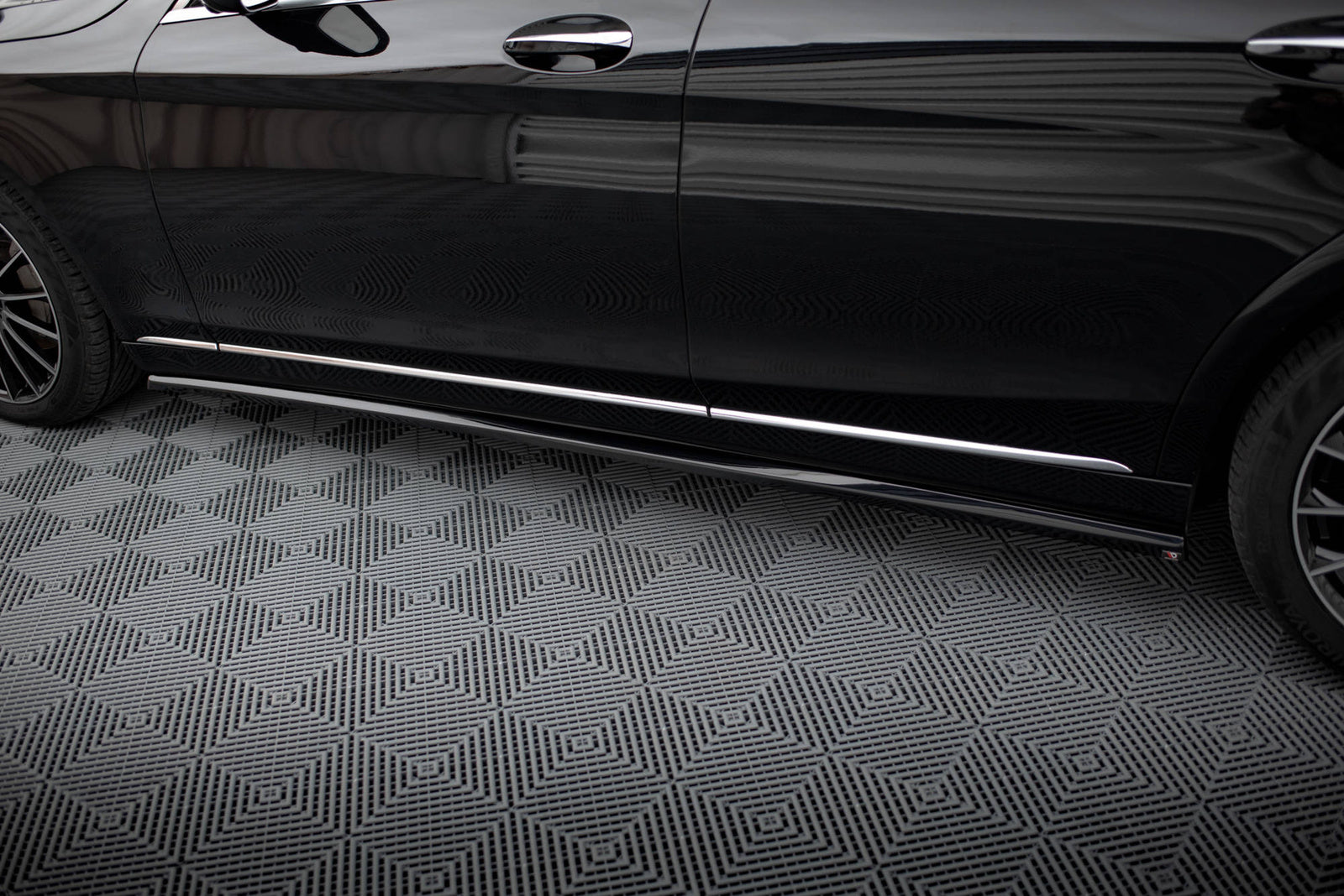 Zestaw Splitterów Maxton Design Mercedes S W222 Standard