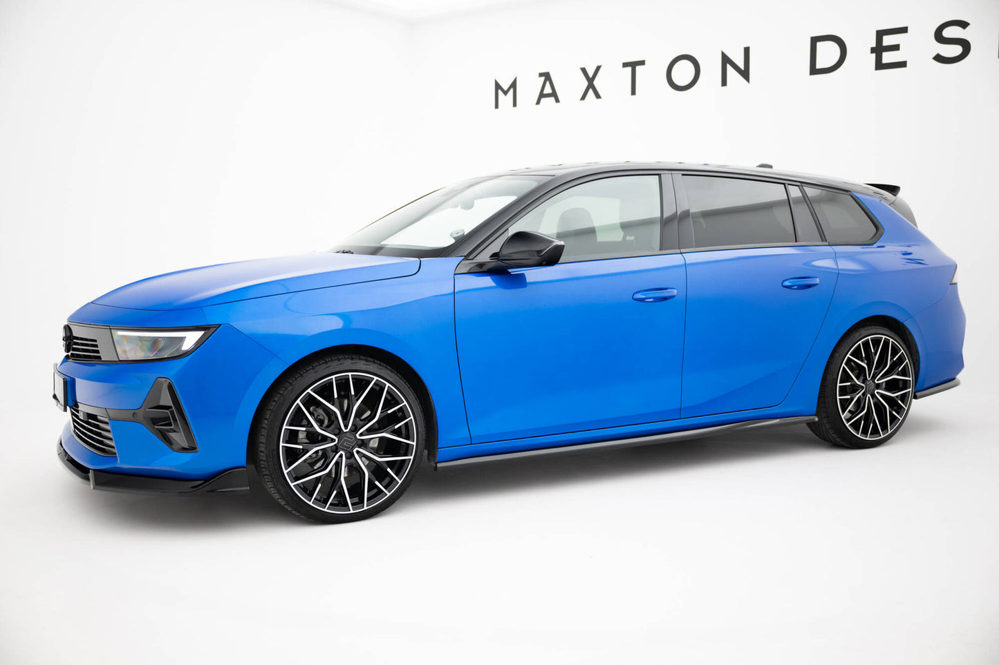 Zestaw Splitterów Maxton Opel Astra L Sports Tourer MK6