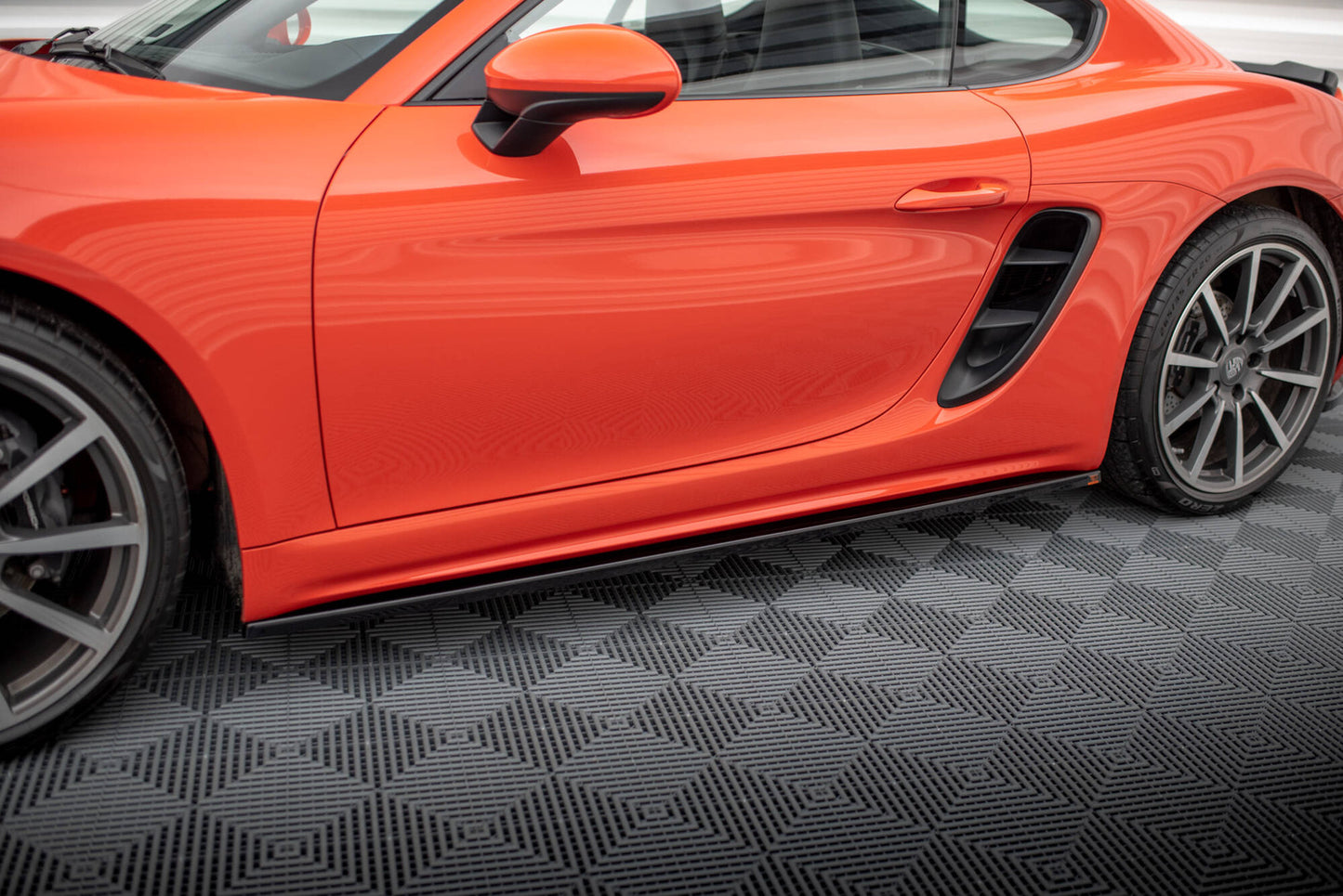 Zestaw Splitterów Maxton Design Porsche 718 Cayman 982c