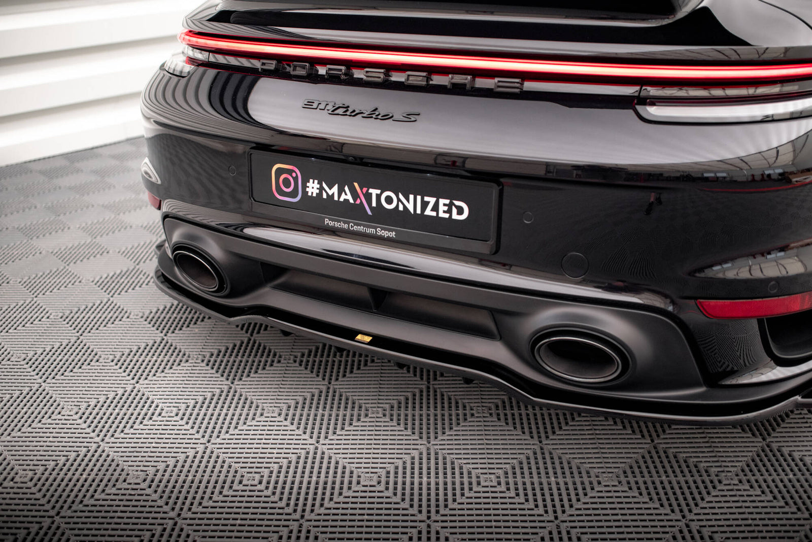 Zestaw Splitterów Maxton Design Porsche 911 Turbo S 992
