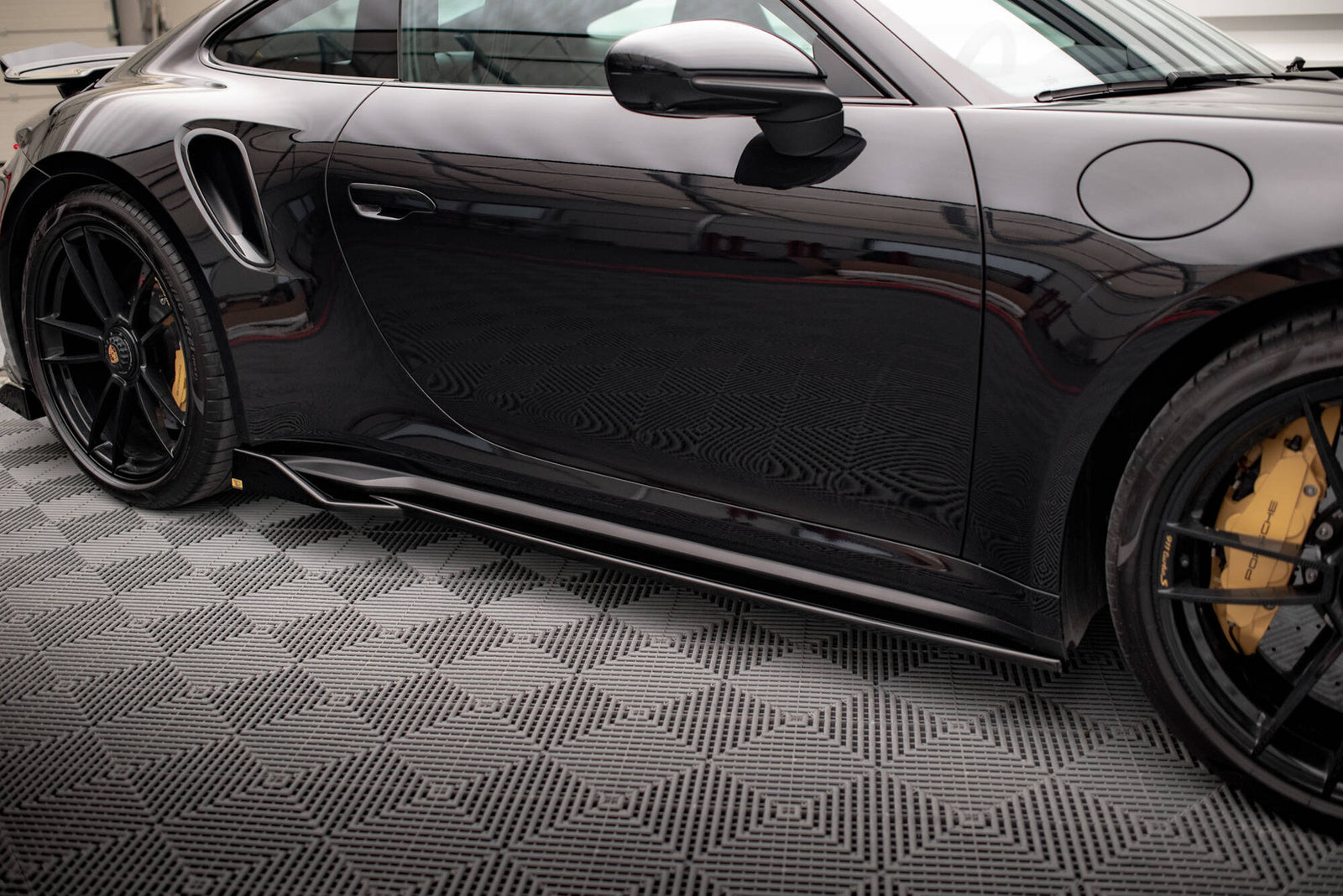 Zestaw Splitterów Maxton Design Porsche 911 Turbo S 992