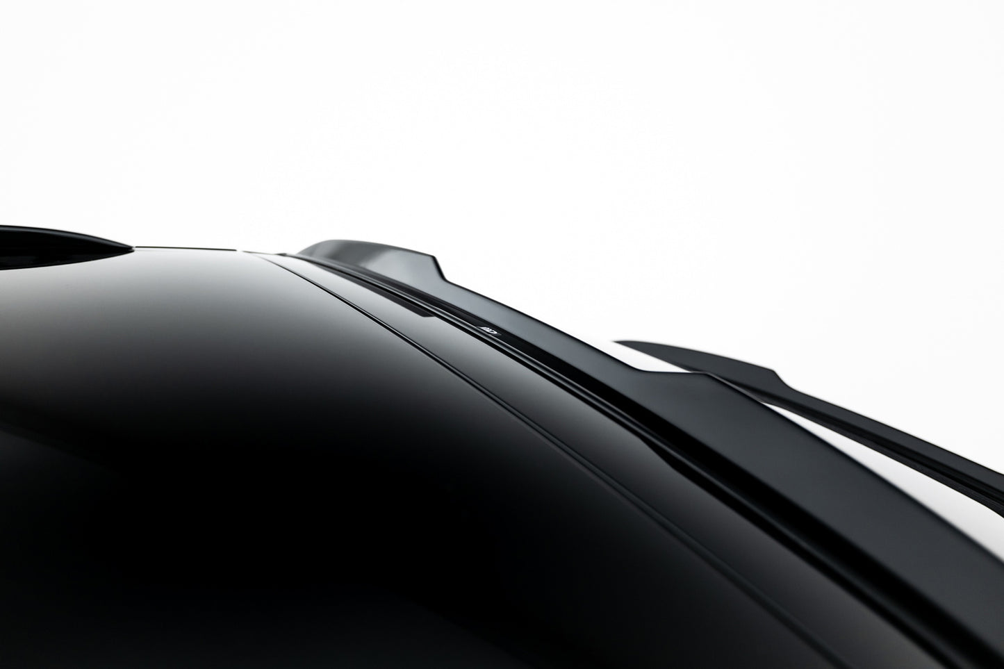 Zestaw Splitterów Maxton Design Porsche Macan EV Mk1