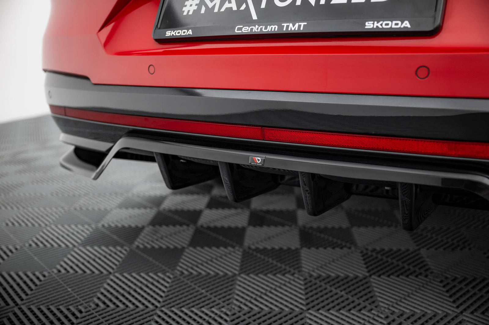 Zestaw Splitterów Maxton Skoda Enyaq Coupe iV RS