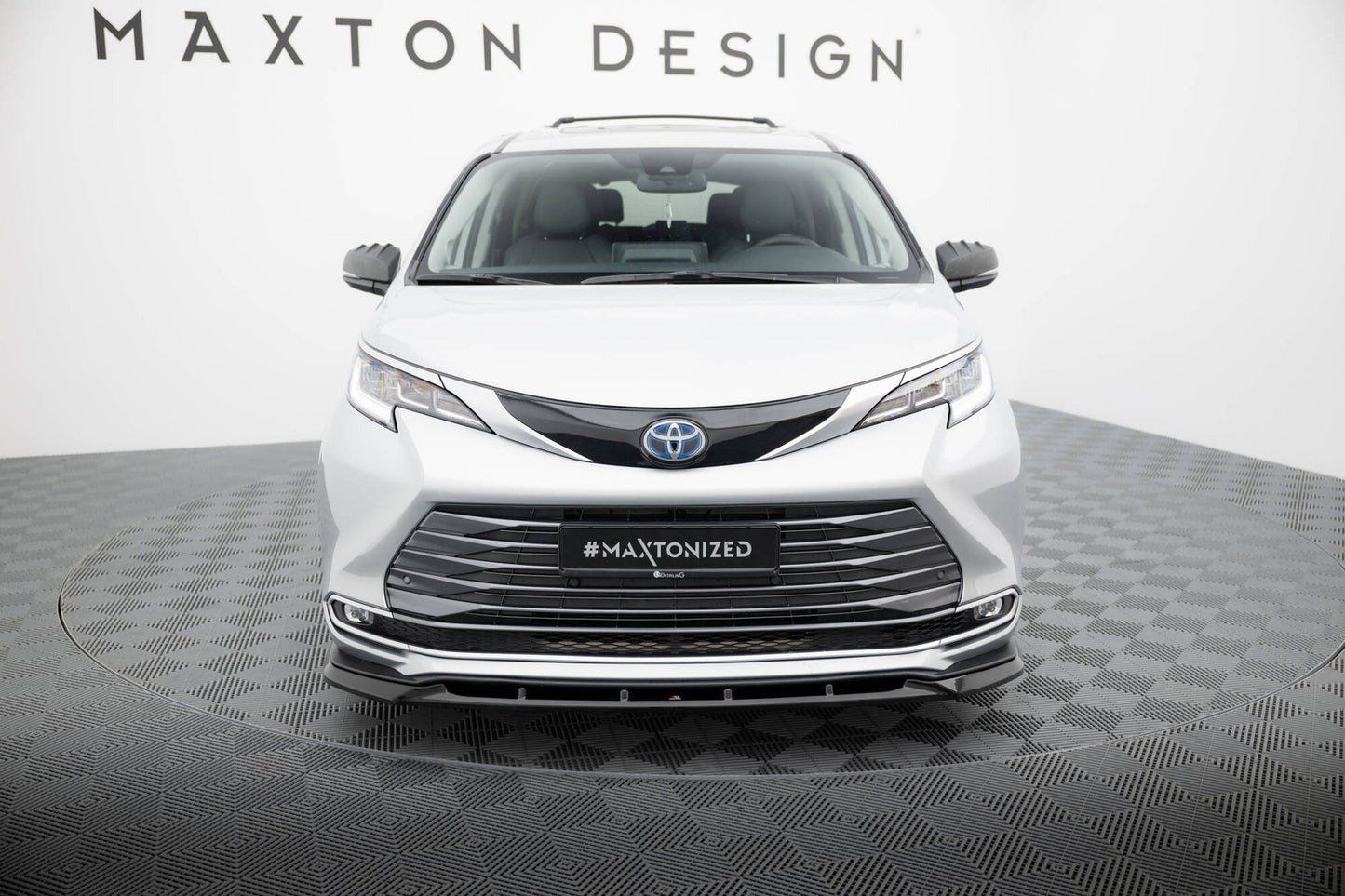 Zestaw Splitterów Maxton Design Toyota Sienna Mk4 (2020-)
