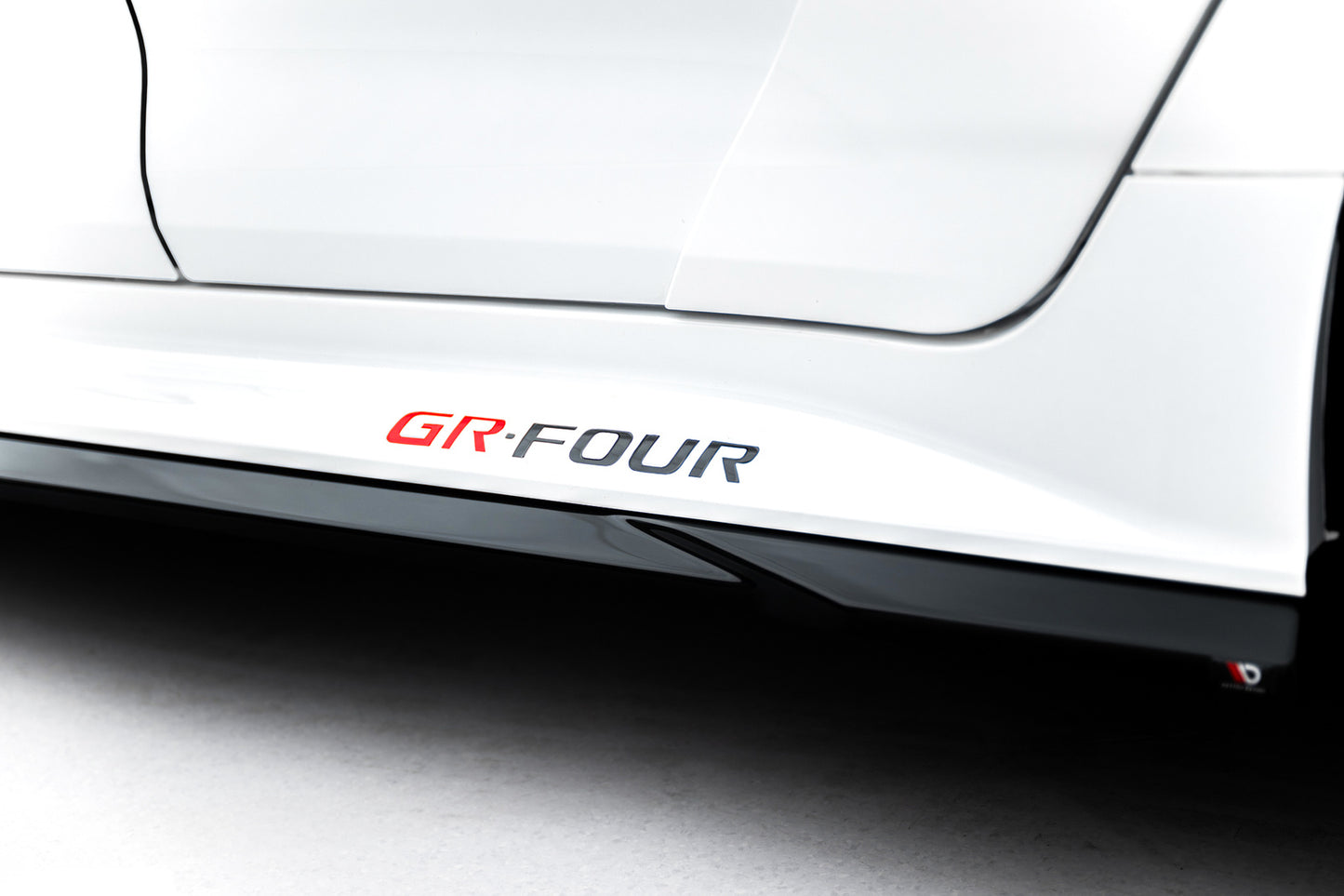 Zestaw Splitterów V.1 Maxton Toyota GR Corolla Mk12