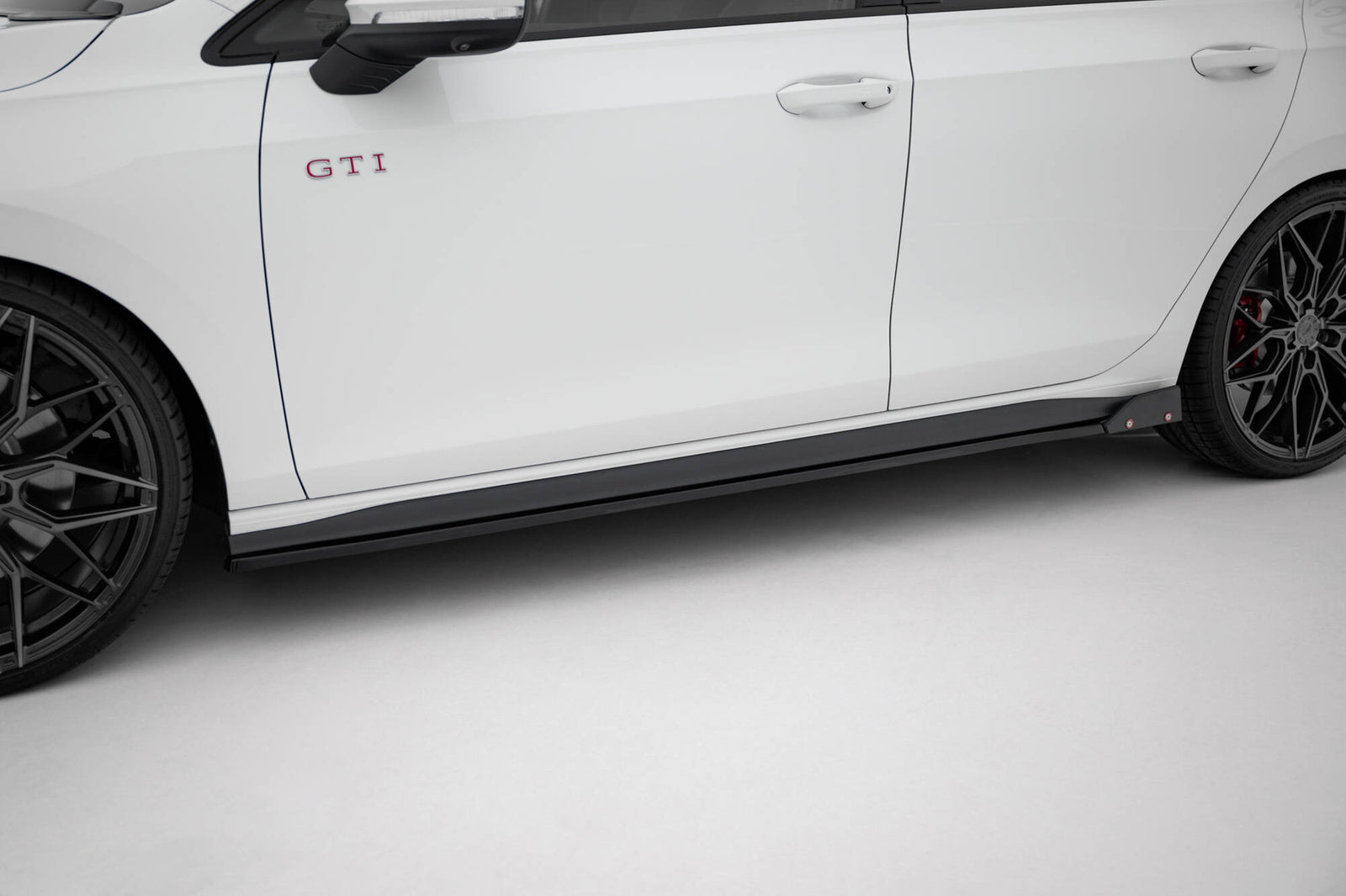 Zestaw Splitterów V.2 Volkswagen Golf GTI Mk8 Facelift Maxton