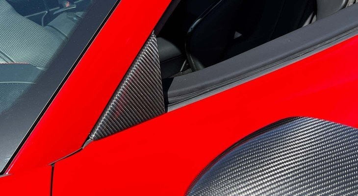 NOVITEC Trojkaty w drzwiach carbon - Ferrari SF90 - 2