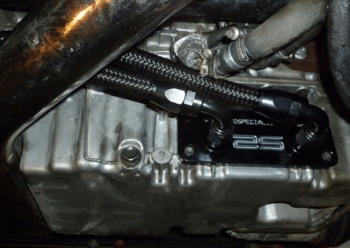 AIRTEC Motorsport Adapter zewnętrznej chłodnicy oleju do Ford Focus ST & RS Mk2 (3)